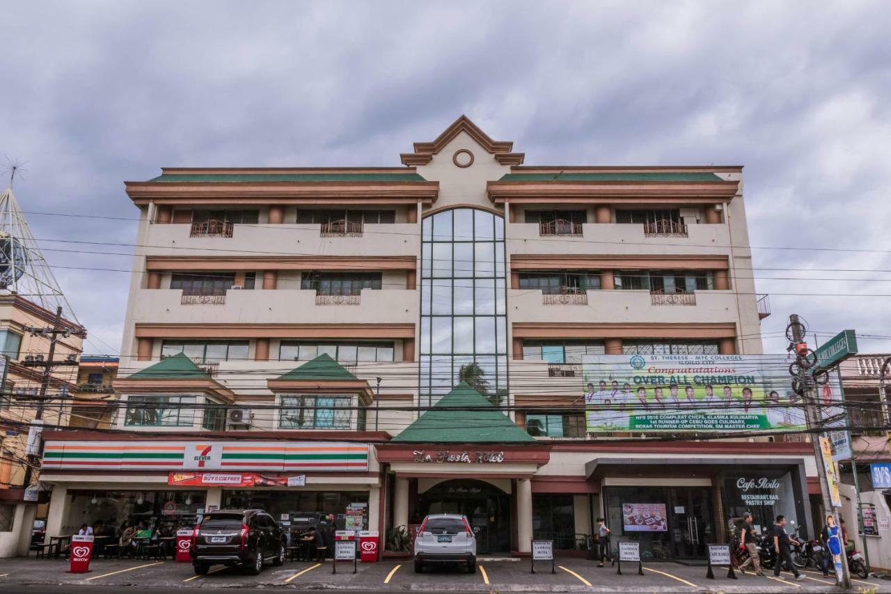 La Fiesta Hotel Iloilo Extérieur photo
